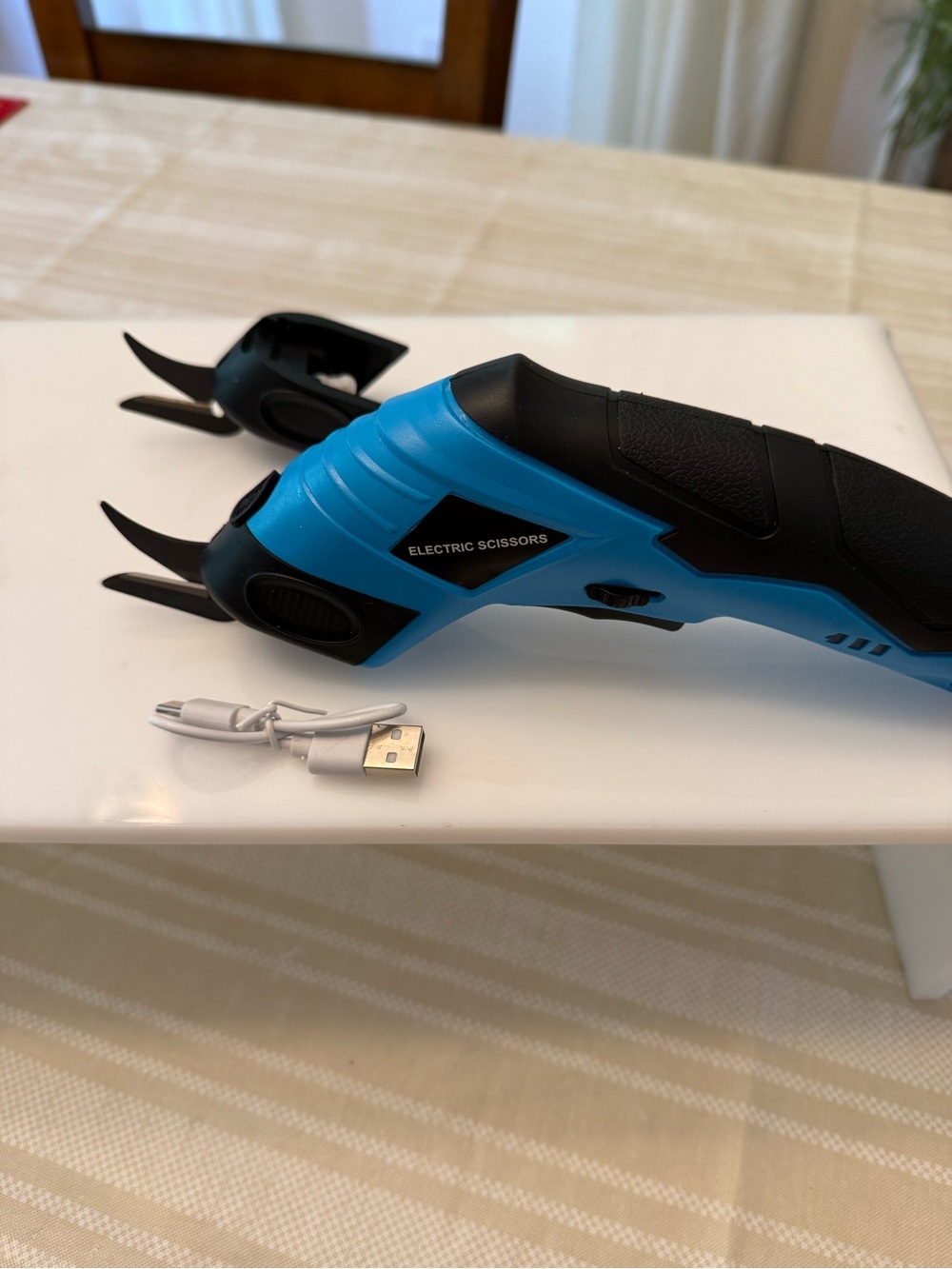 Electric Scissors - Blue and Black Rechargeable Trimmer